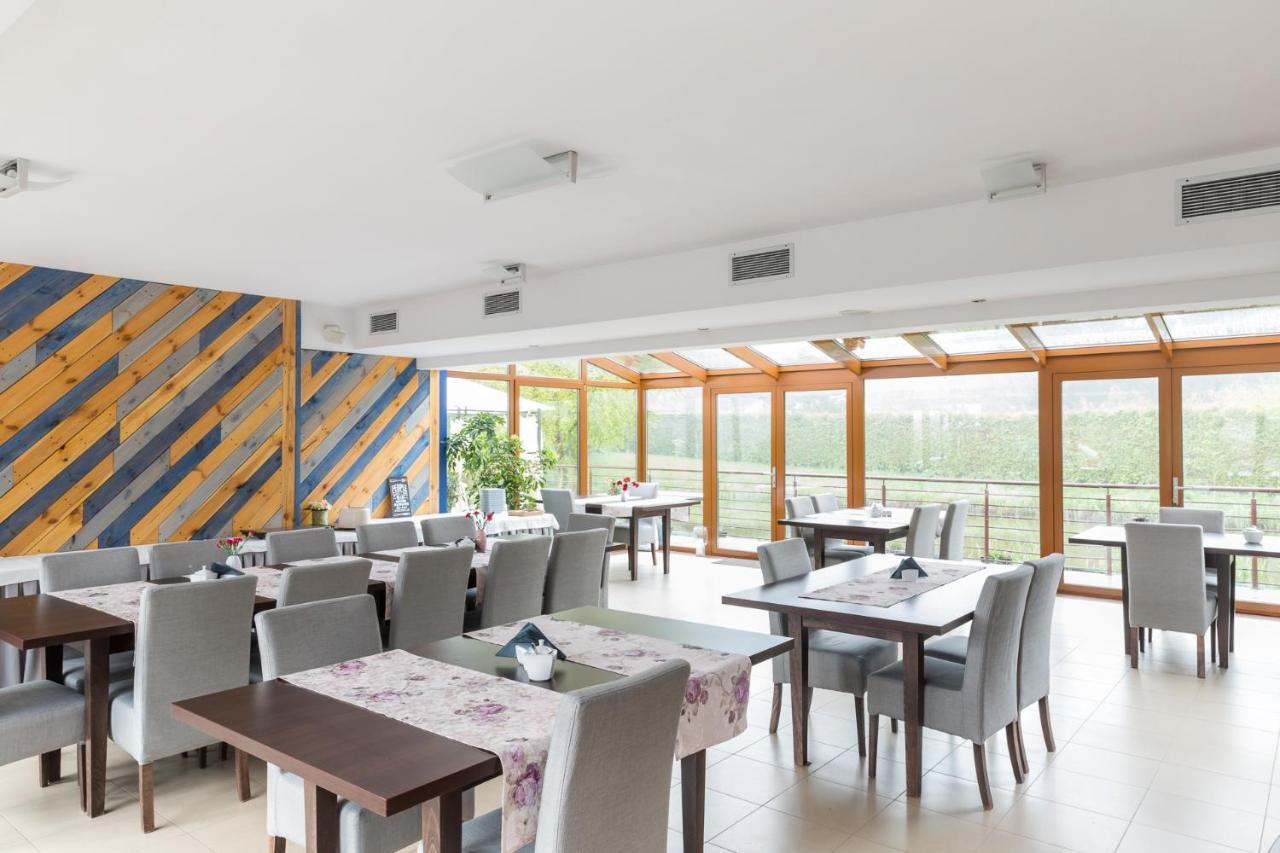 Noce I Dnie Hotel Postolowo Ngoại thất bức ảnh